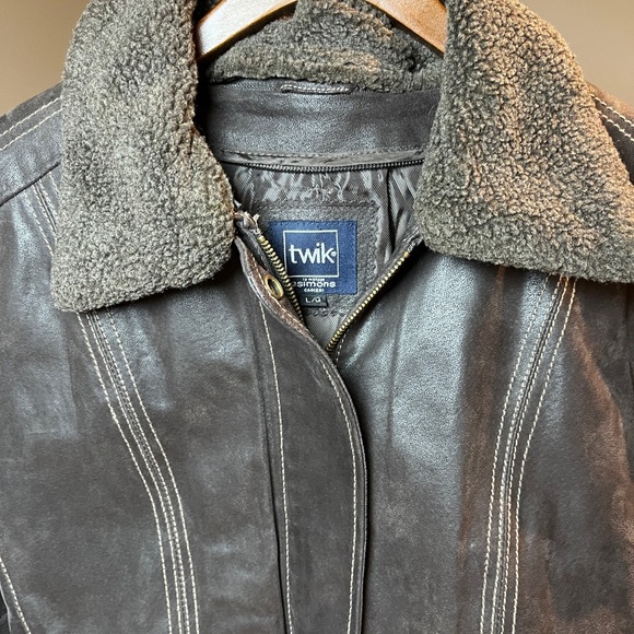 Twik 100% Genuine Leather Jacket - Removable Sherpa Collar - Vintage Style - Picture 8 of 13